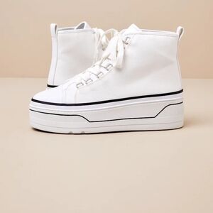 D'Amelio White Platform High-Top Sneakers with Black Trim Size 10
